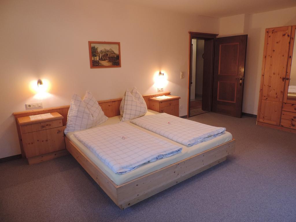 Ferienwohnung Johann Niedermoser フィーバーブルン 部屋 写真