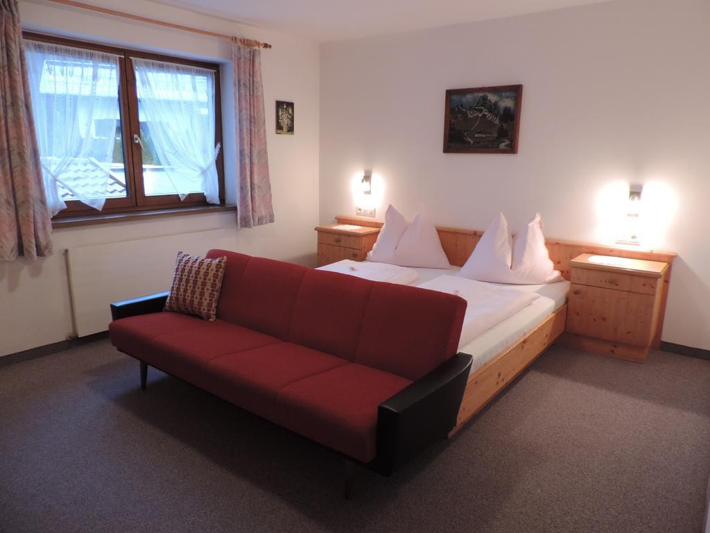 Ferienwohnung Johann Niedermoser フィーバーブルン 部屋 写真