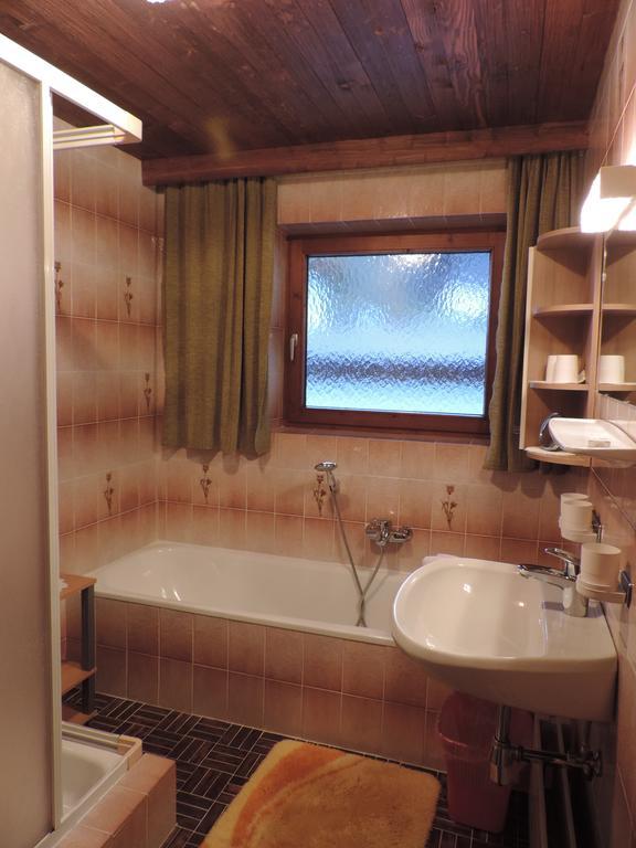Ferienwohnung Johann Niedermoser フィーバーブルン 部屋 写真