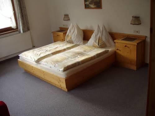 Ferienwohnung Johann Niedermoser フィーバーブルン エクステリア 写真